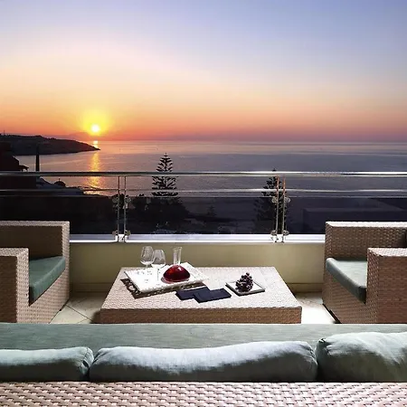 Macaris, * Rethymno